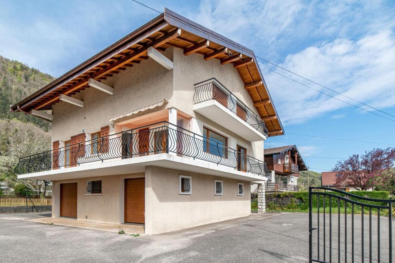 Appartement Pour 4 Personnes Proche Du Lac Sevrier Luaran gambar
